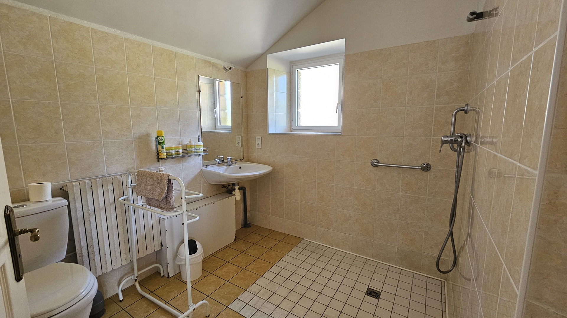 Salle de bain PMR